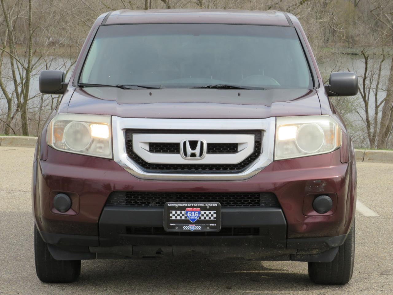 Honda Pilot LX 4WD 5-Spd AT 2011