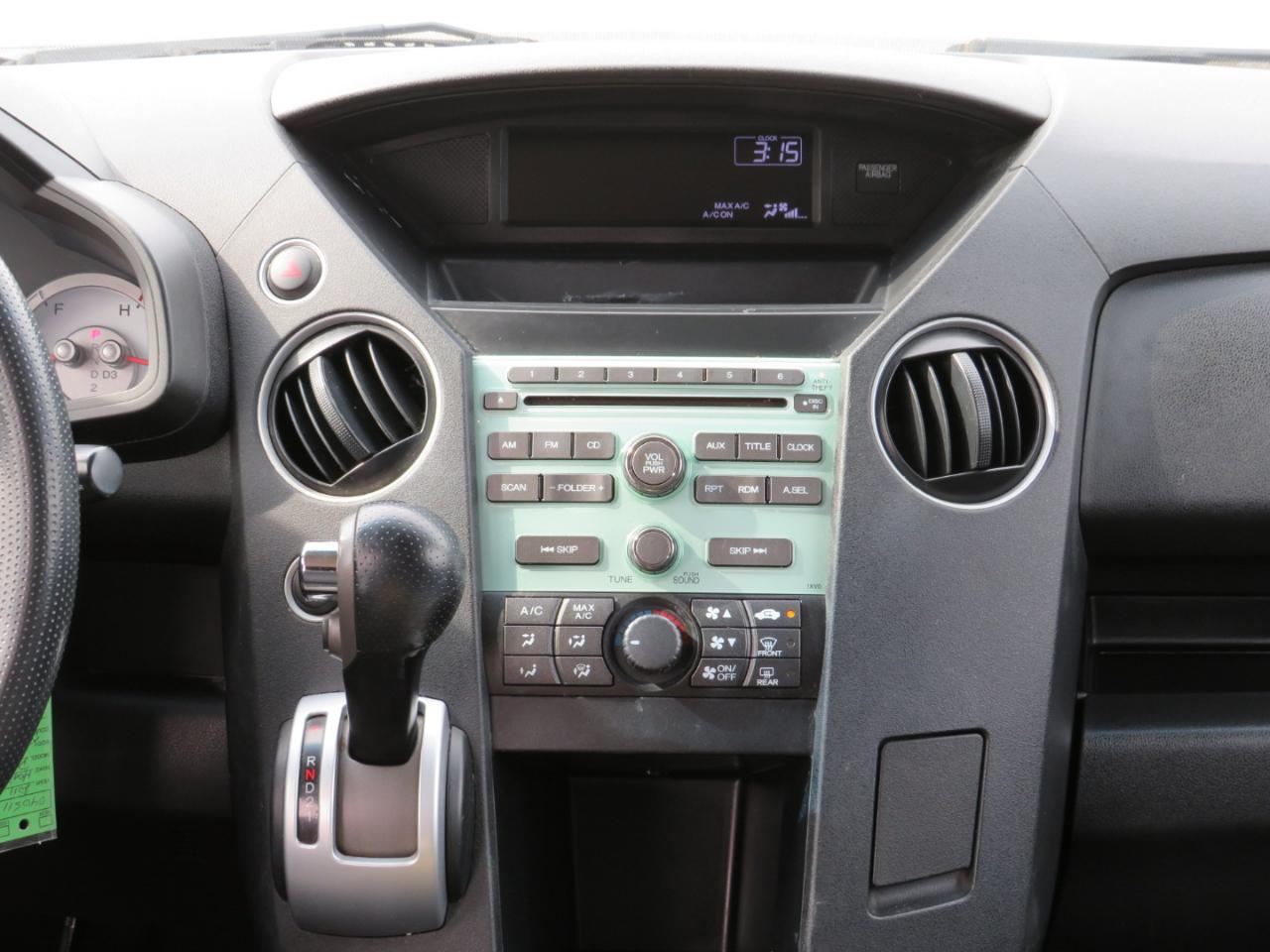 Honda Pilot LX 4WD 5-Spd AT 2011