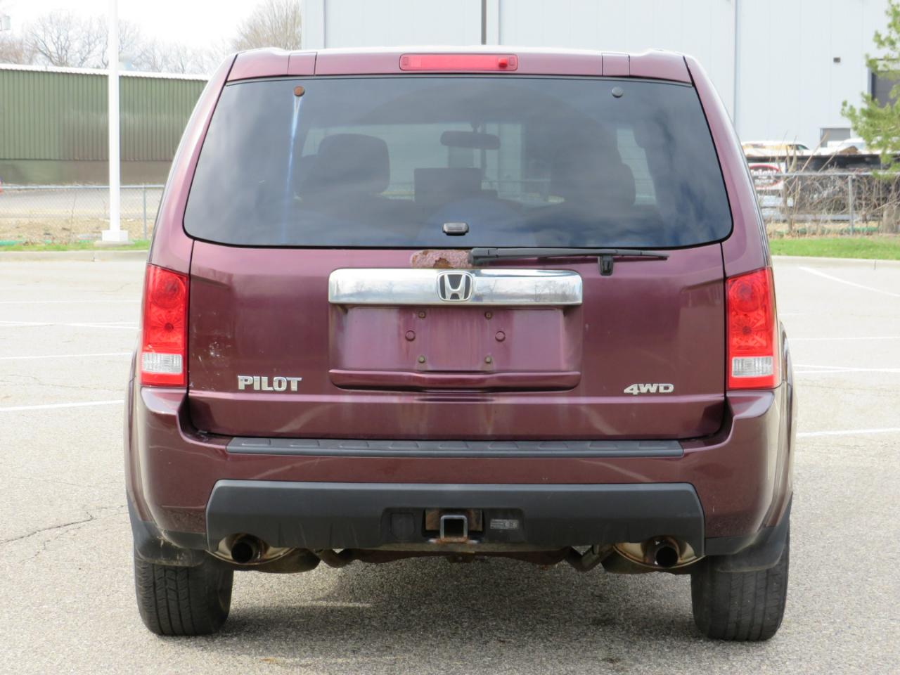 Honda Pilot LX 4WD 5-Spd AT 2011