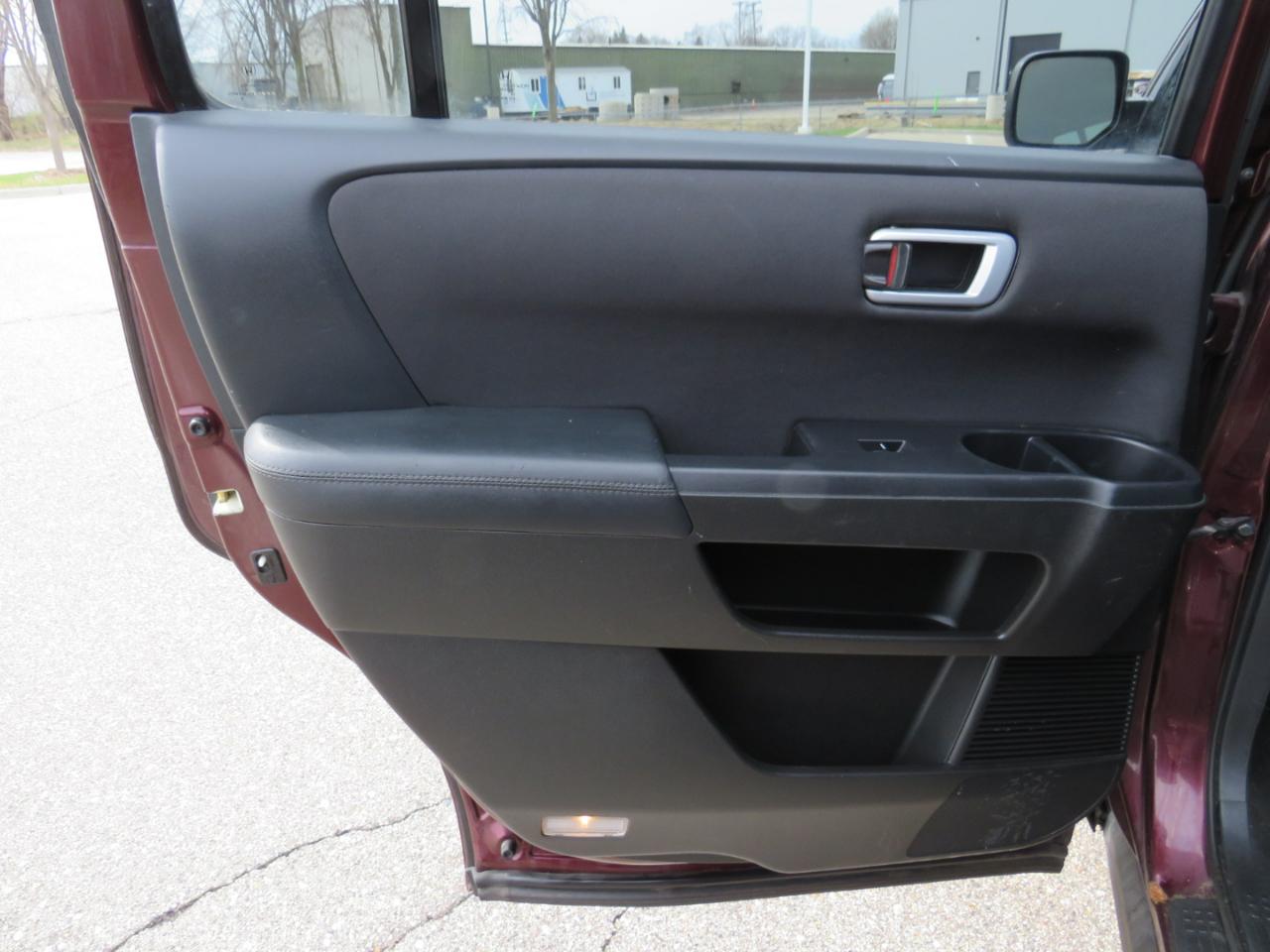 Honda Pilot LX 4WD 5-Spd AT 2011