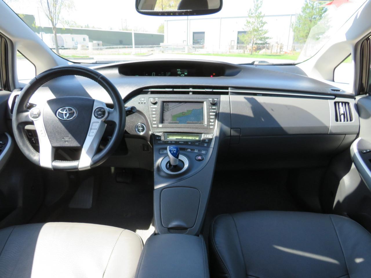 Toyota Prius Prius V 2010