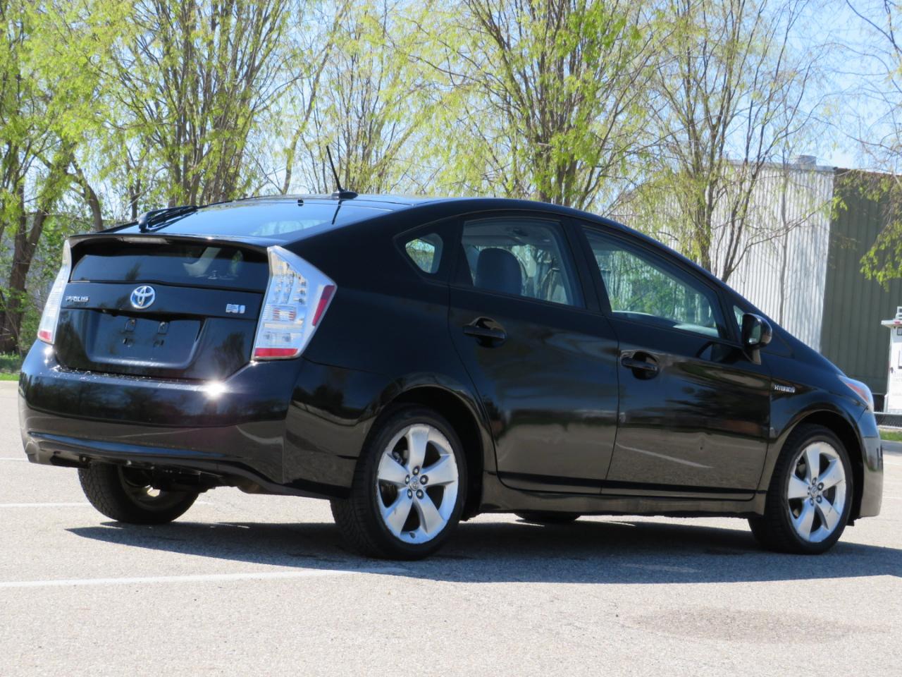 Toyota Prius Prius V 2010