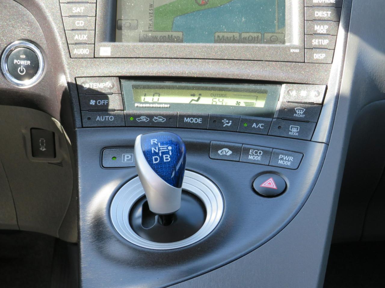 Toyota Prius Prius V 2010