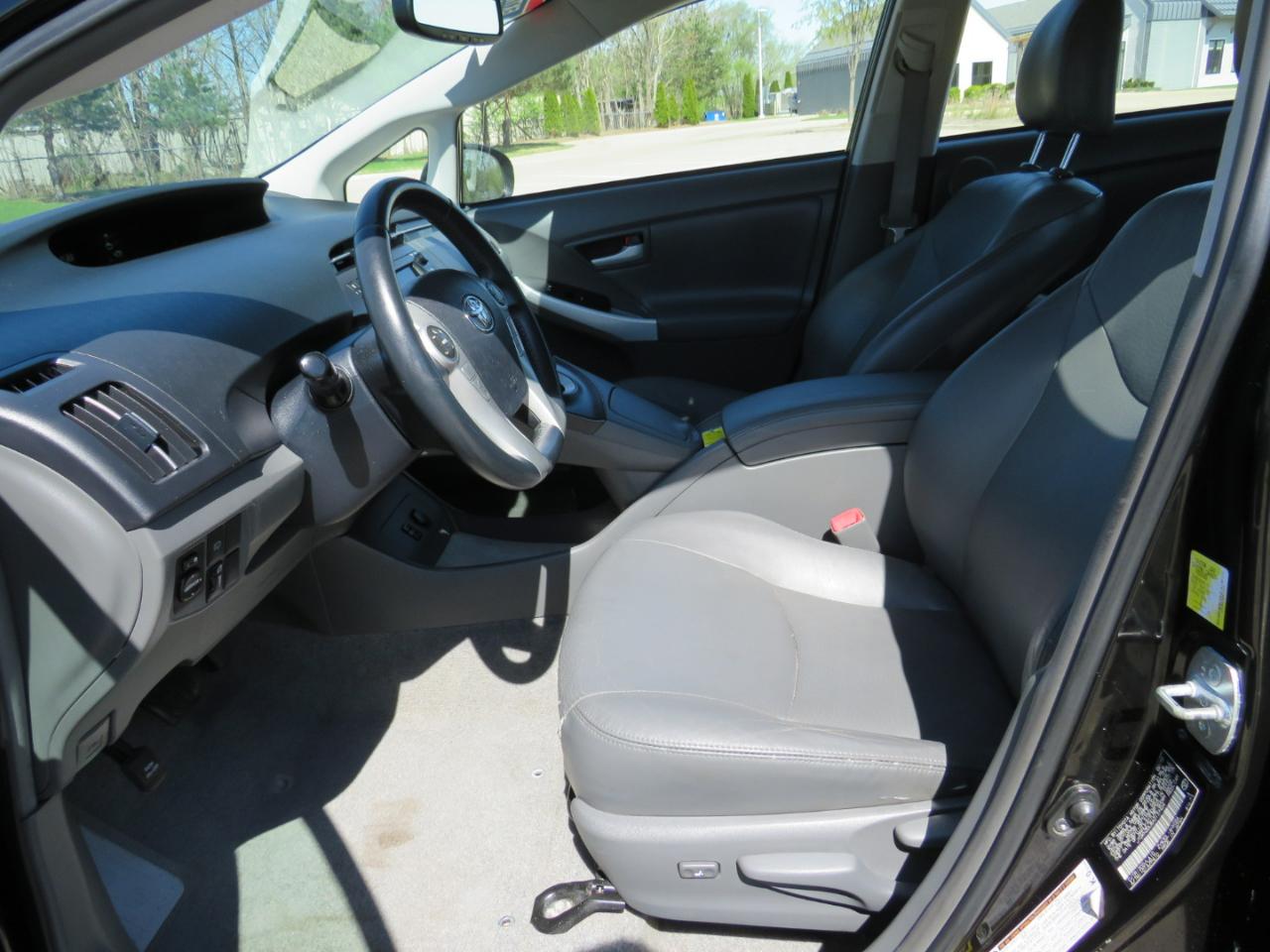 Toyota Prius Prius V 2010