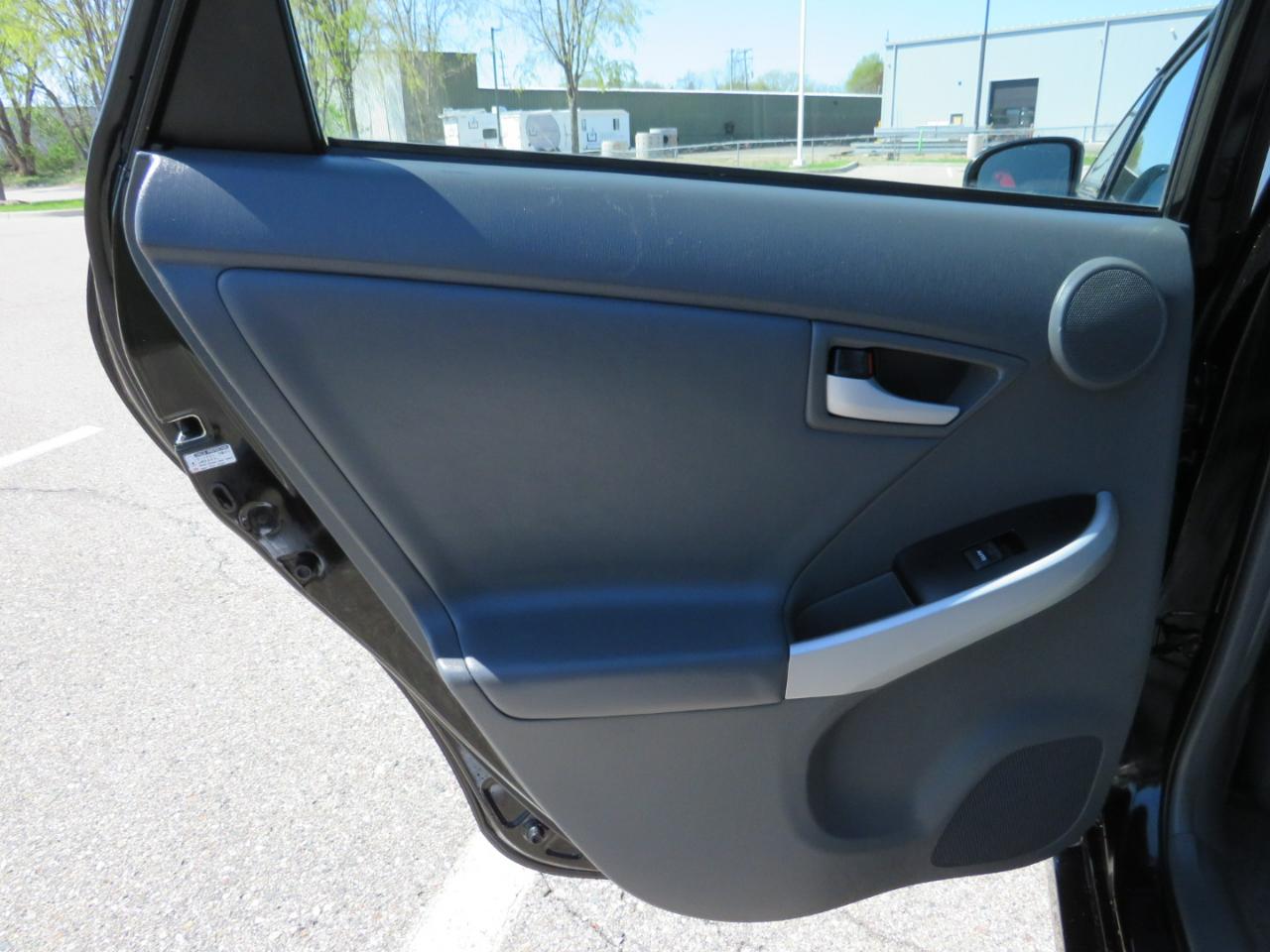 Toyota Prius Prius V 2010