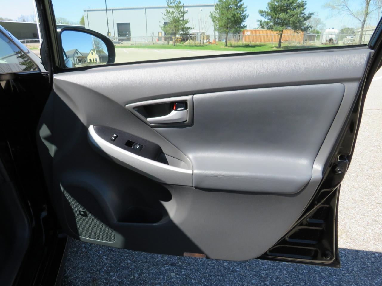 Toyota Prius Prius V 2010