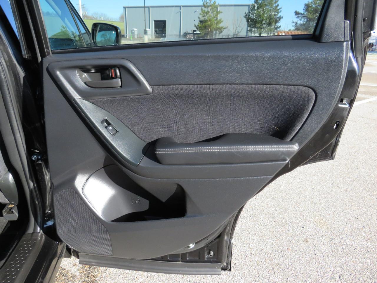 Subaru Forester 2.5i Premium 4D SUV 2016