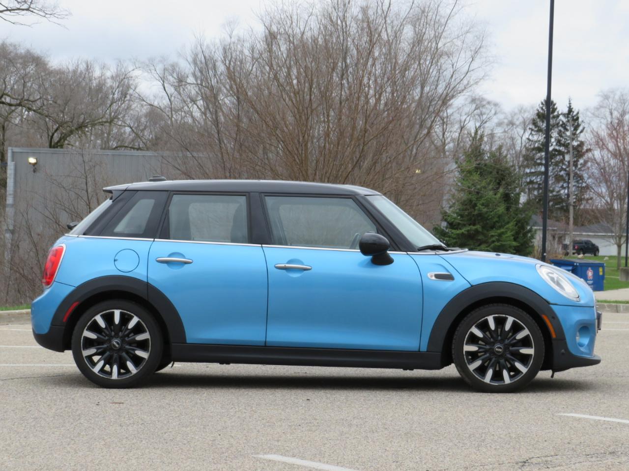 MINI Cooper 4-Door 2018