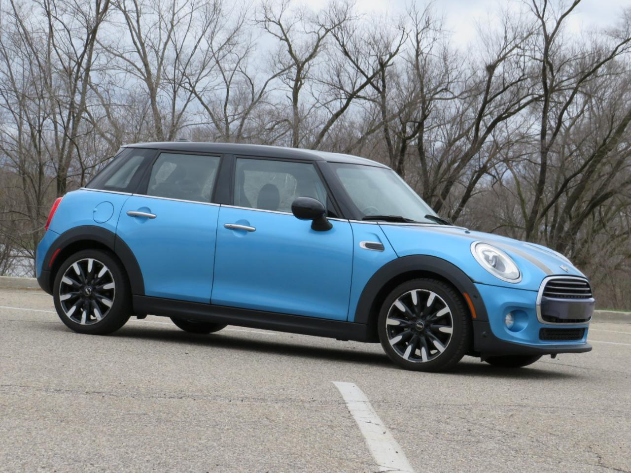 MINI Cooper 4-Door 2018