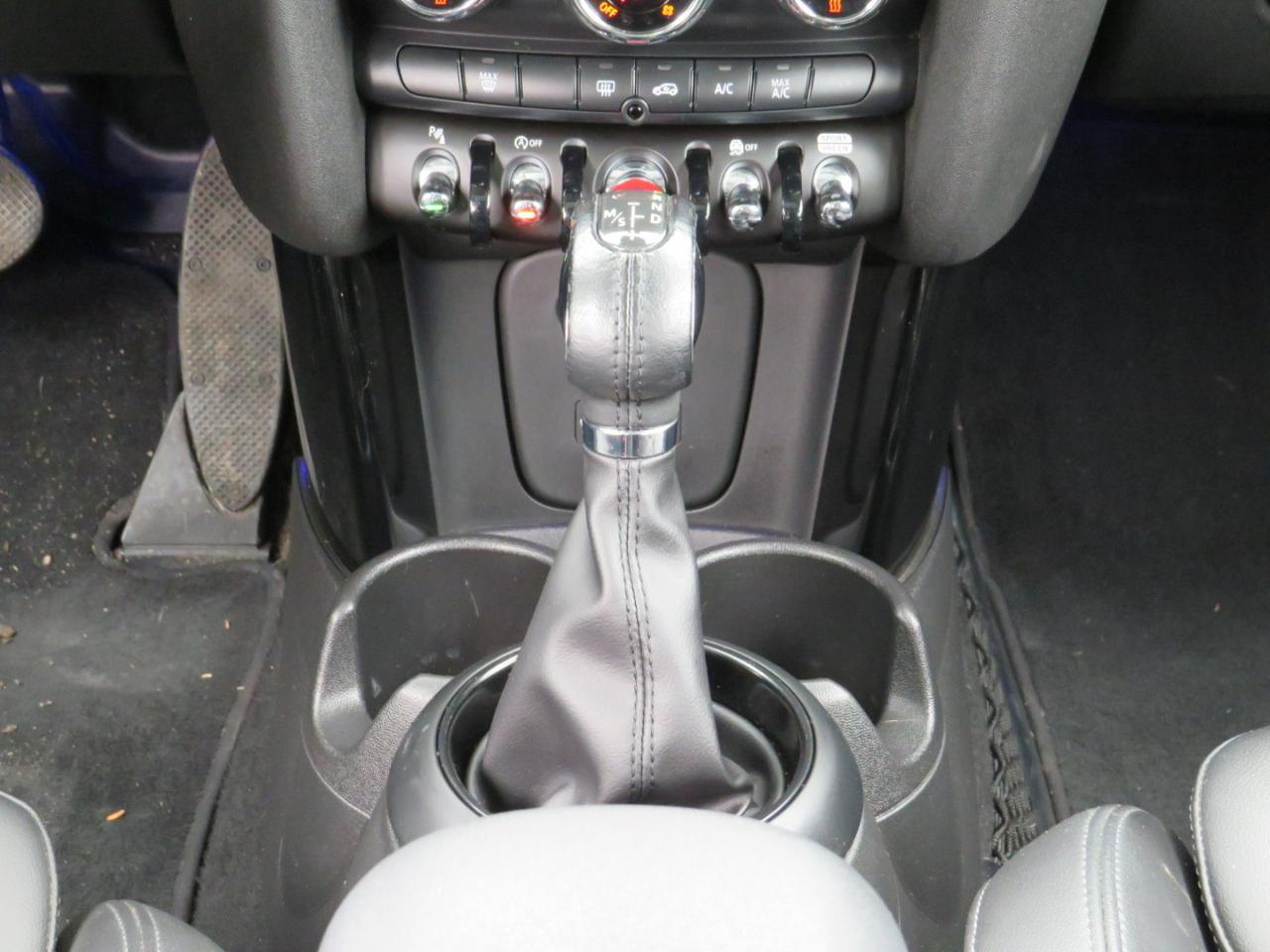 MINI Cooper 4-Door 2018