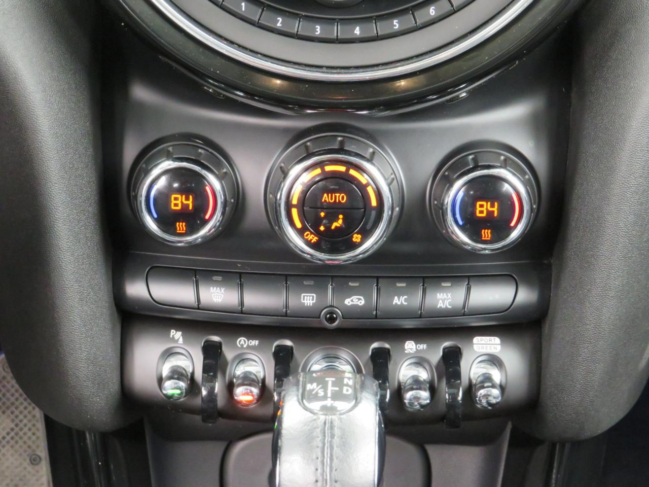 MINI Cooper 4-Door 2018