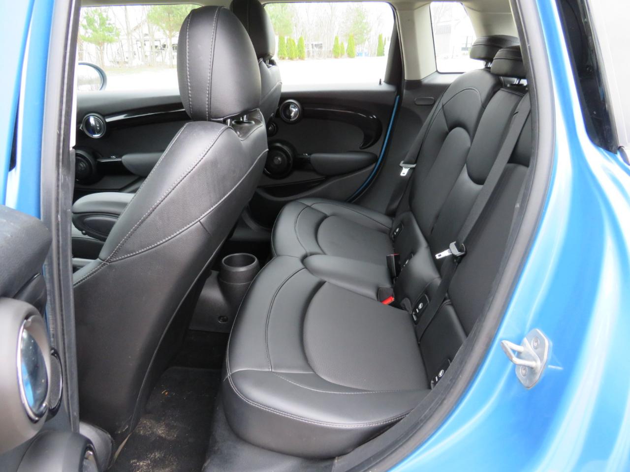 MINI Cooper 4-Door 2018