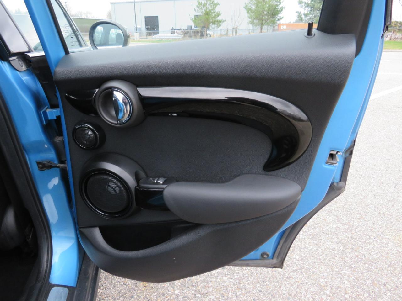 MINI Cooper 4-Door 2018