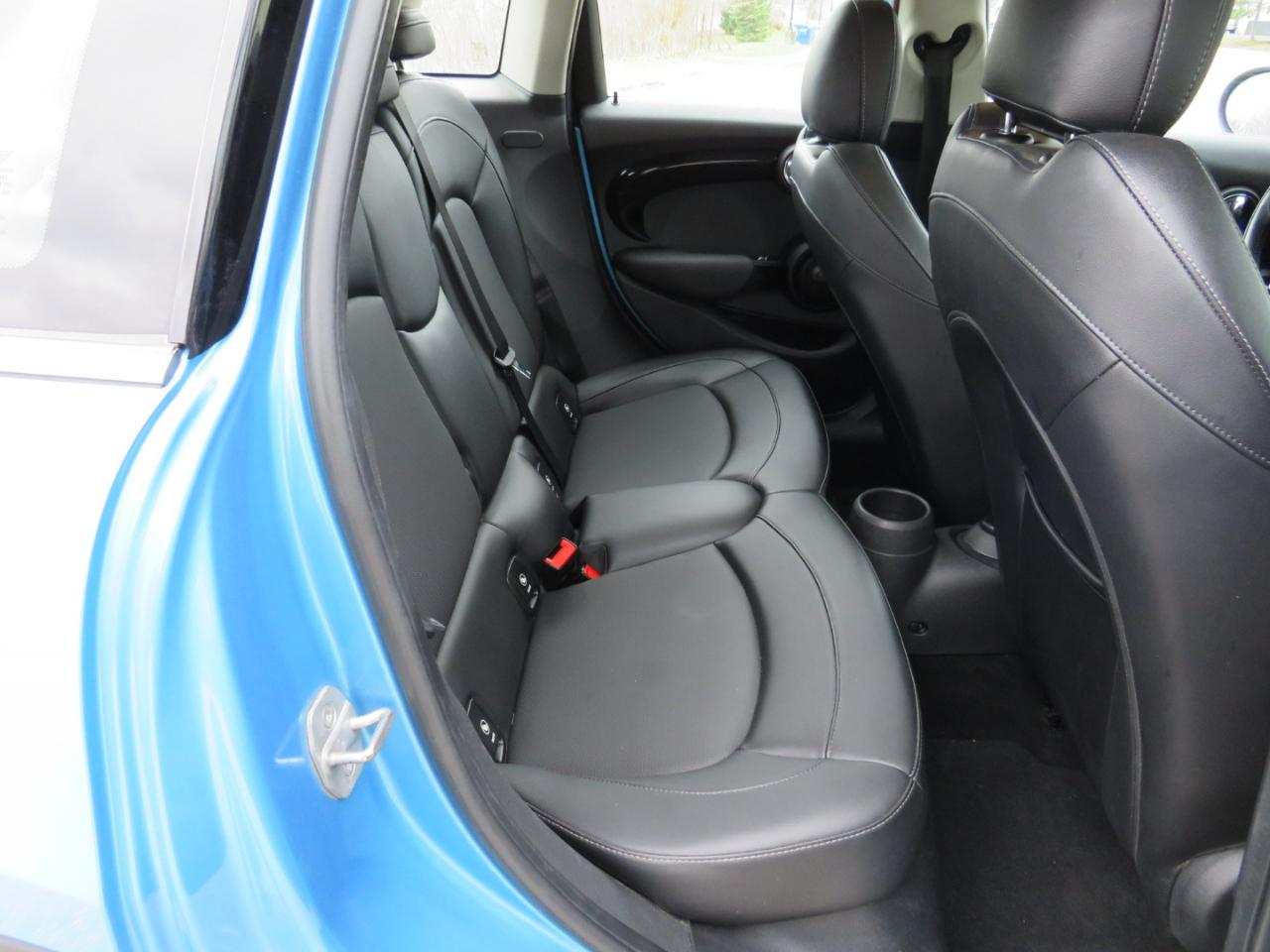 MINI Cooper 4-Door 2018