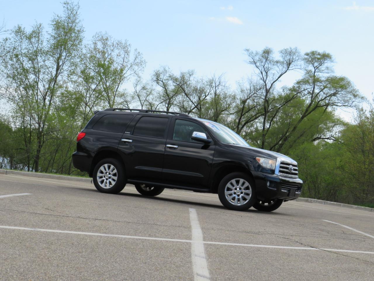 Toyota Sequoia Plantium 4WD FFV 2014