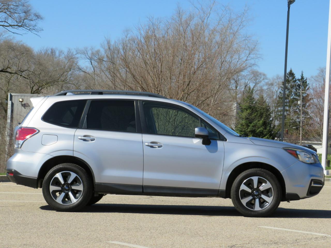 Subaru Forester 2.5i Premium PZEV CVT 2018