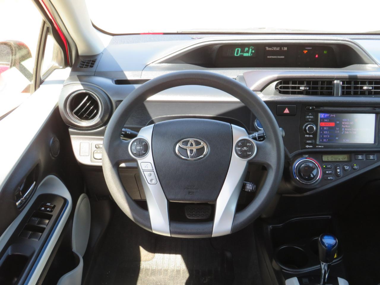 Toyota Prius c One 2013