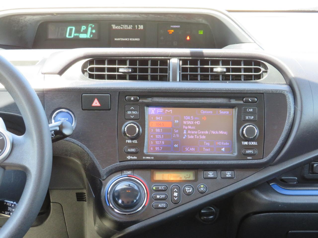 Toyota Prius c One 2013