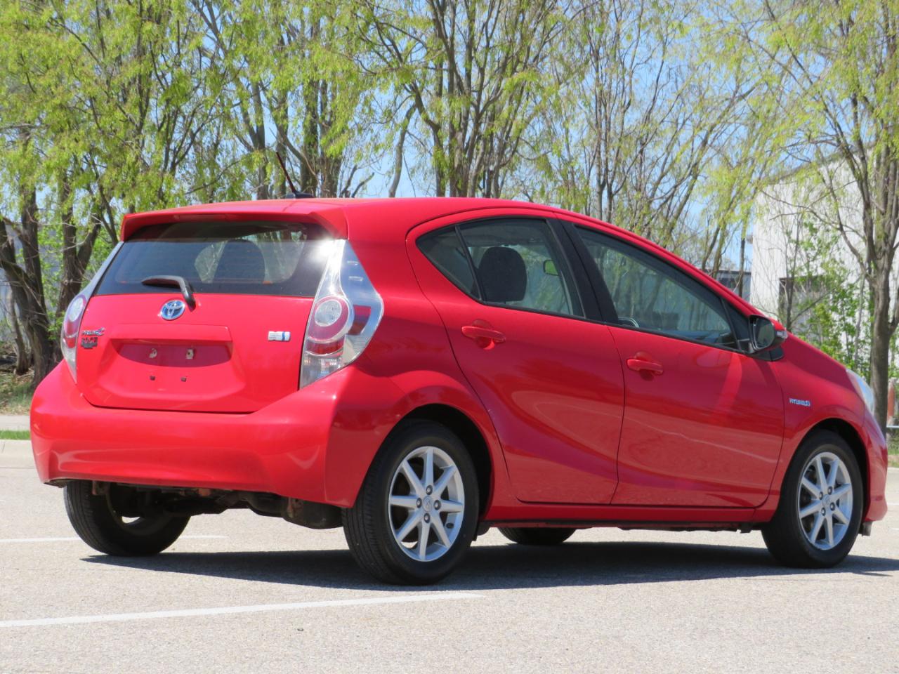 Toyota Prius c One 2013
