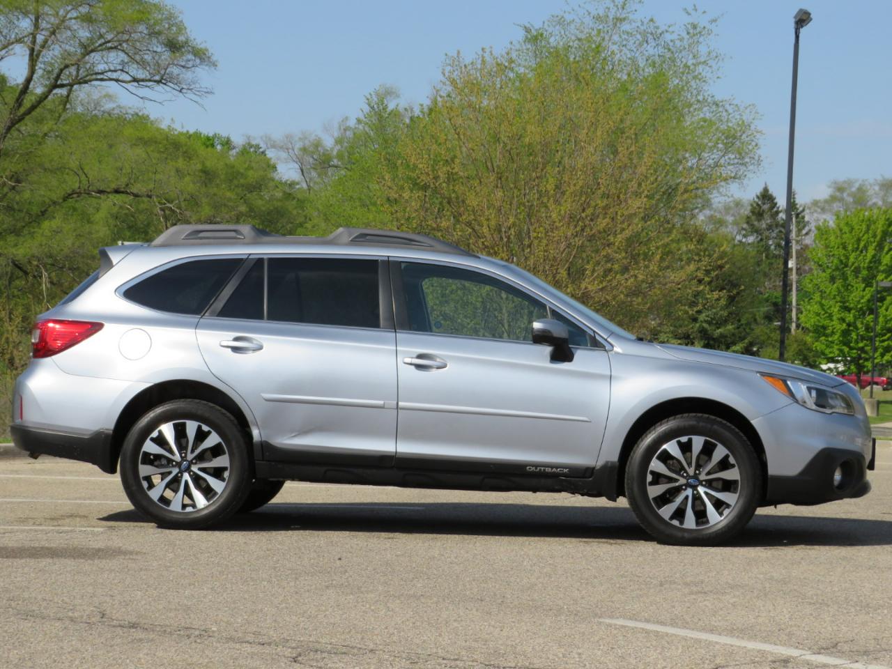Subaru Outback 3.6R Limited 2015