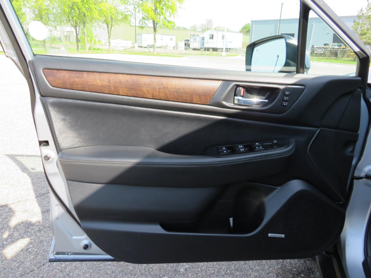 Subaru Outback 3.6R Limited 2015