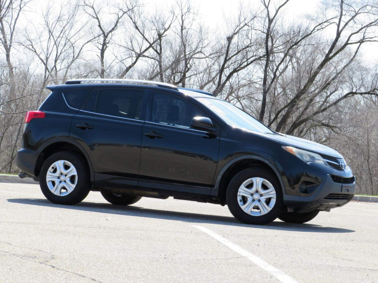 Toyota RAV4 LE AWD 2014