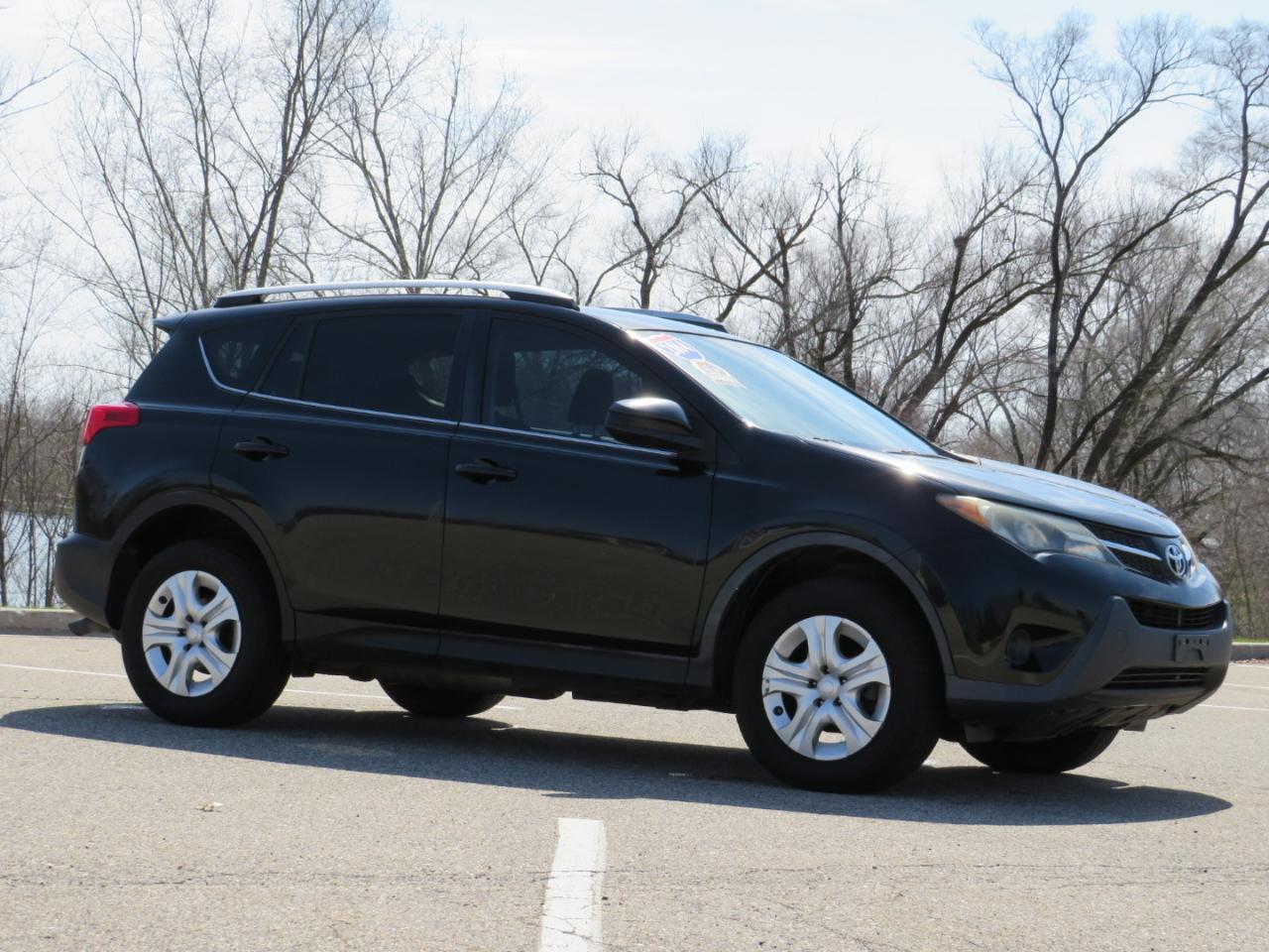 Toyota RAV4 LE AWD 2014