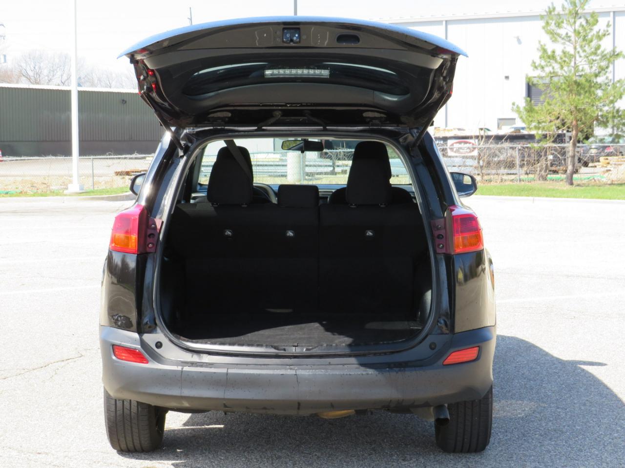 Toyota RAV4 LE AWD 2014