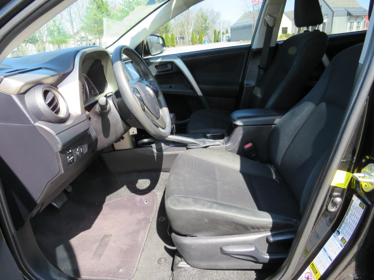 Toyota RAV4 LE AWD 2014