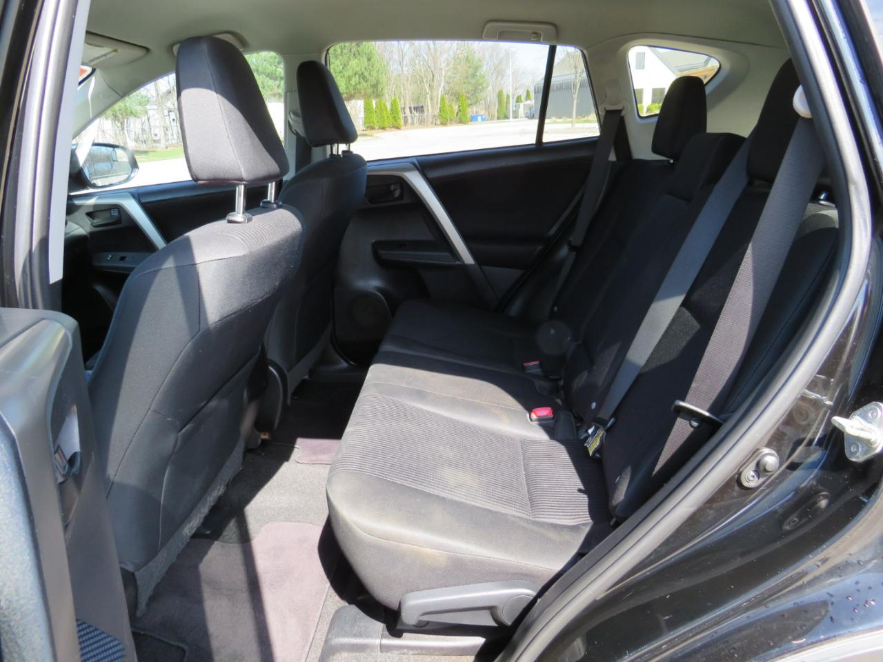 Toyota RAV4 LE AWD 2014