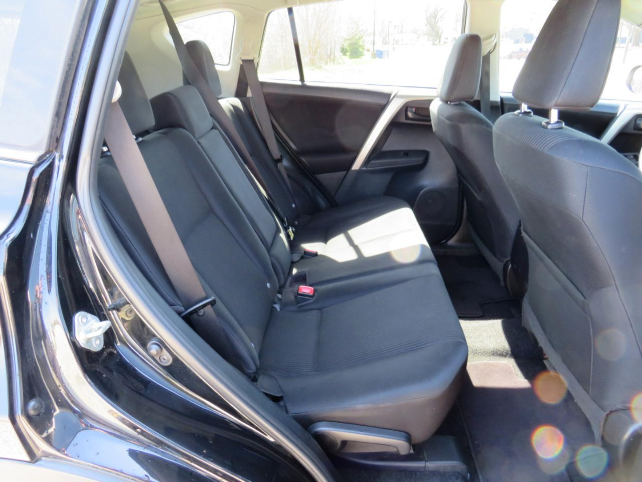 Toyota RAV4 LE AWD 2014