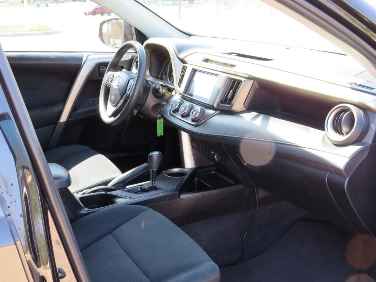 Toyota RAV4 LE AWD 2014