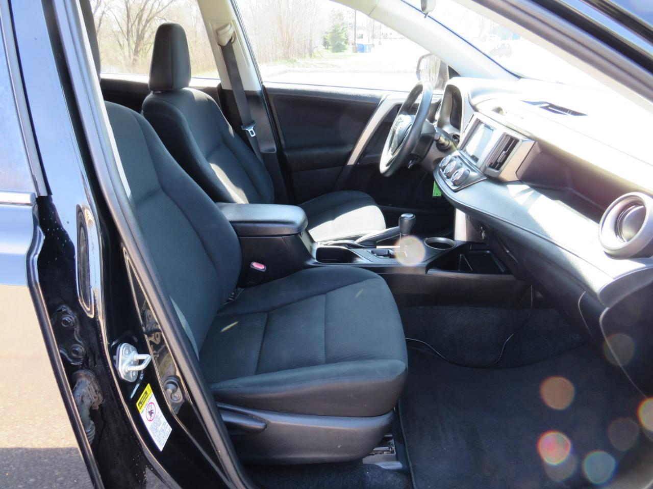 Toyota RAV4 LE AWD 2014