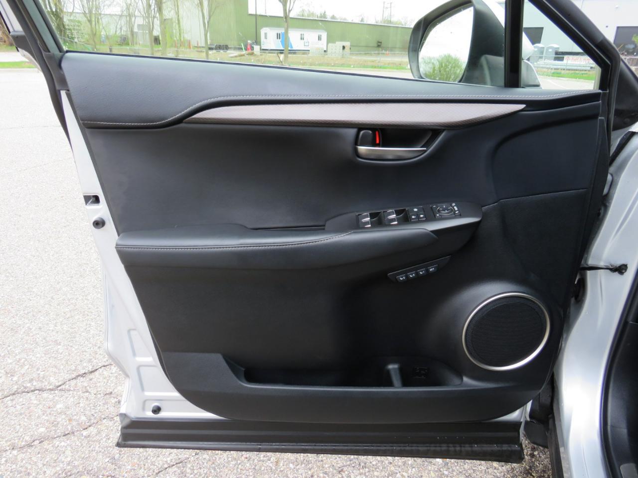 Lexus NX 300 Base 4D SUV AWD 2018