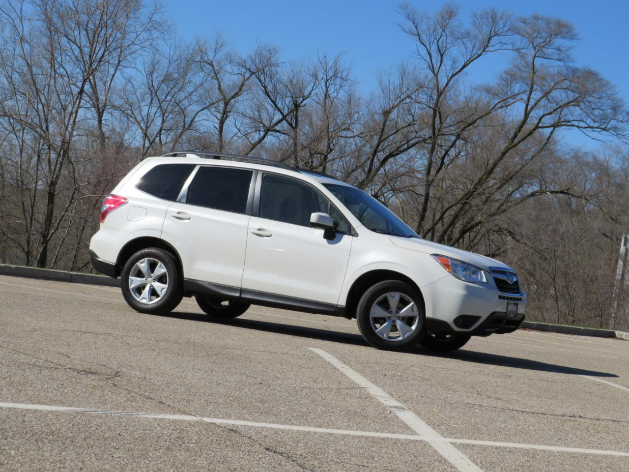 Subaru Forester 2.5i Premium PZEV CVT 2016