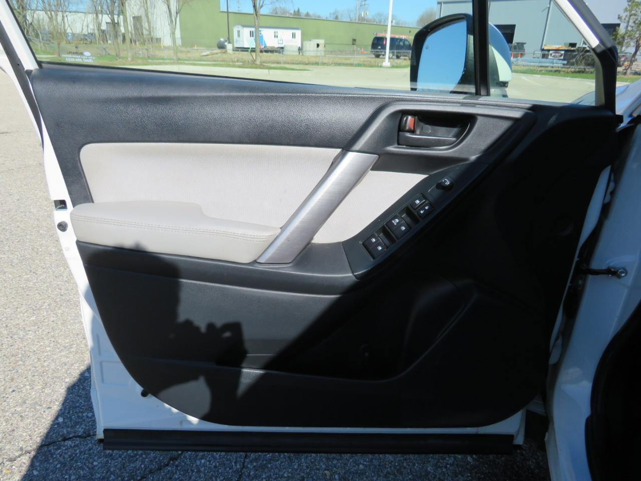 Subaru Forester 2.5i Premium PZEV CVT 2016