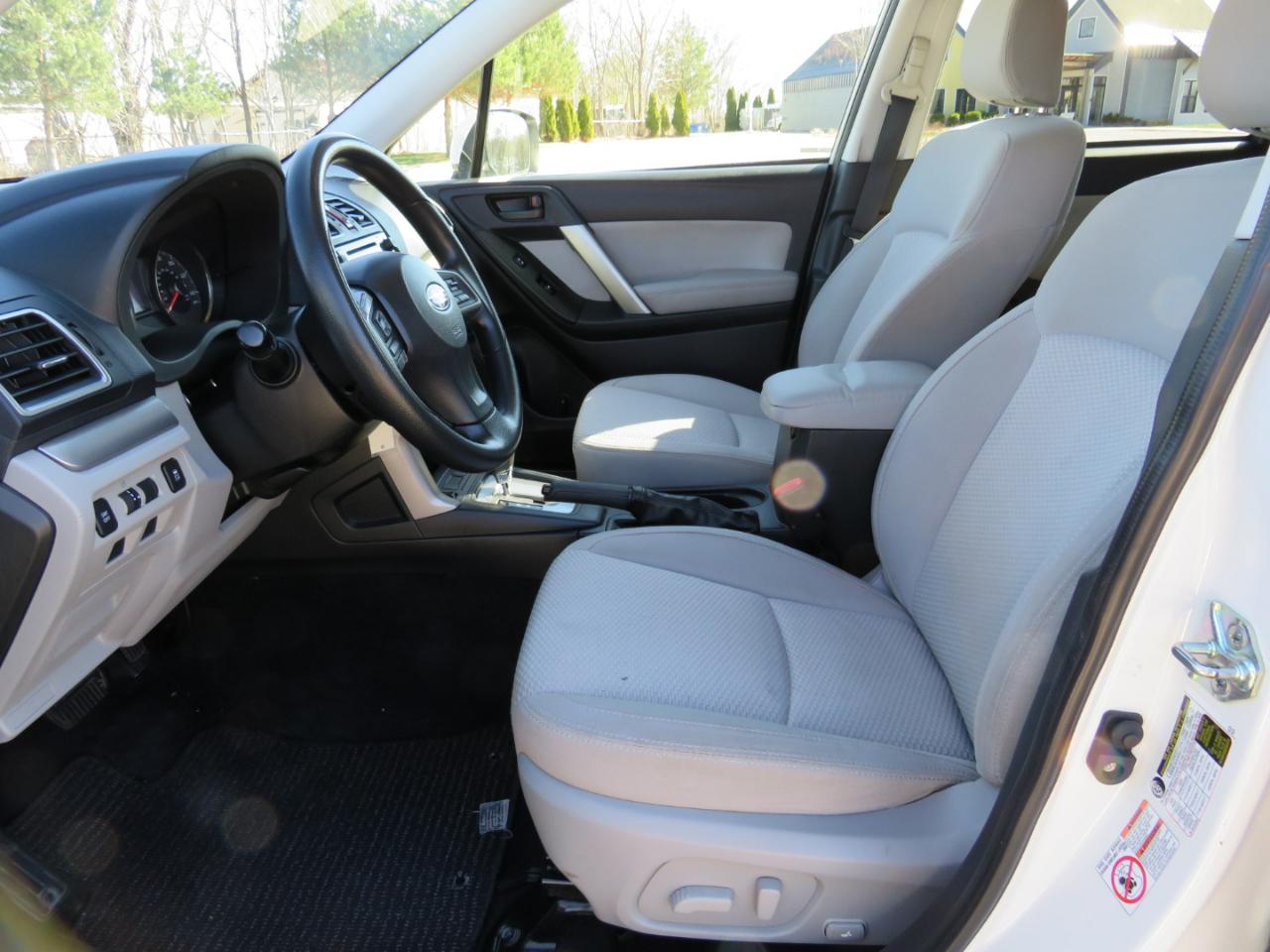 Subaru Forester 2.5i Premium PZEV CVT 2016