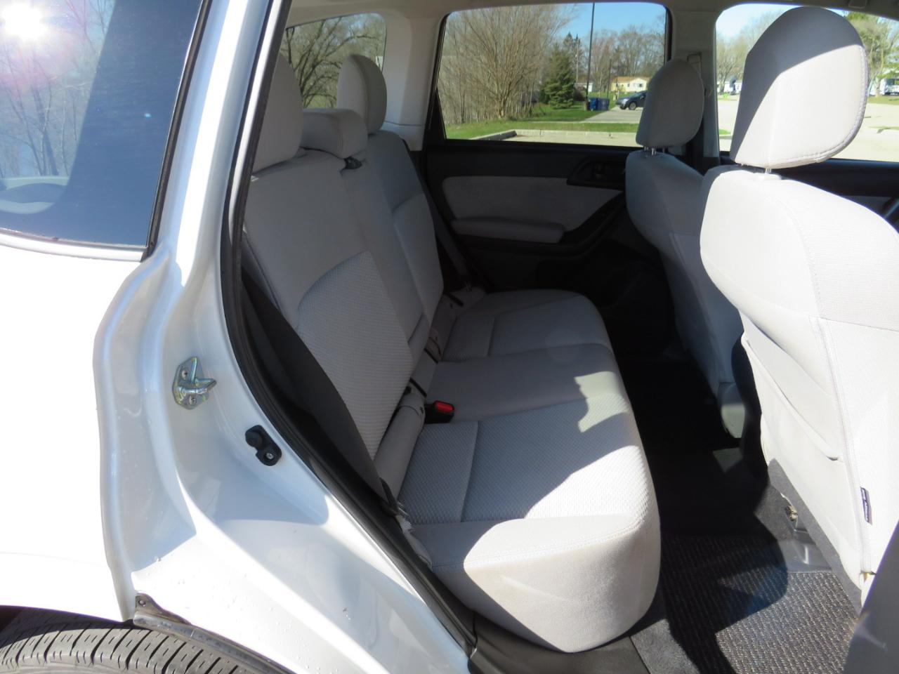 Subaru Forester 2.5i Premium PZEV CVT 2016