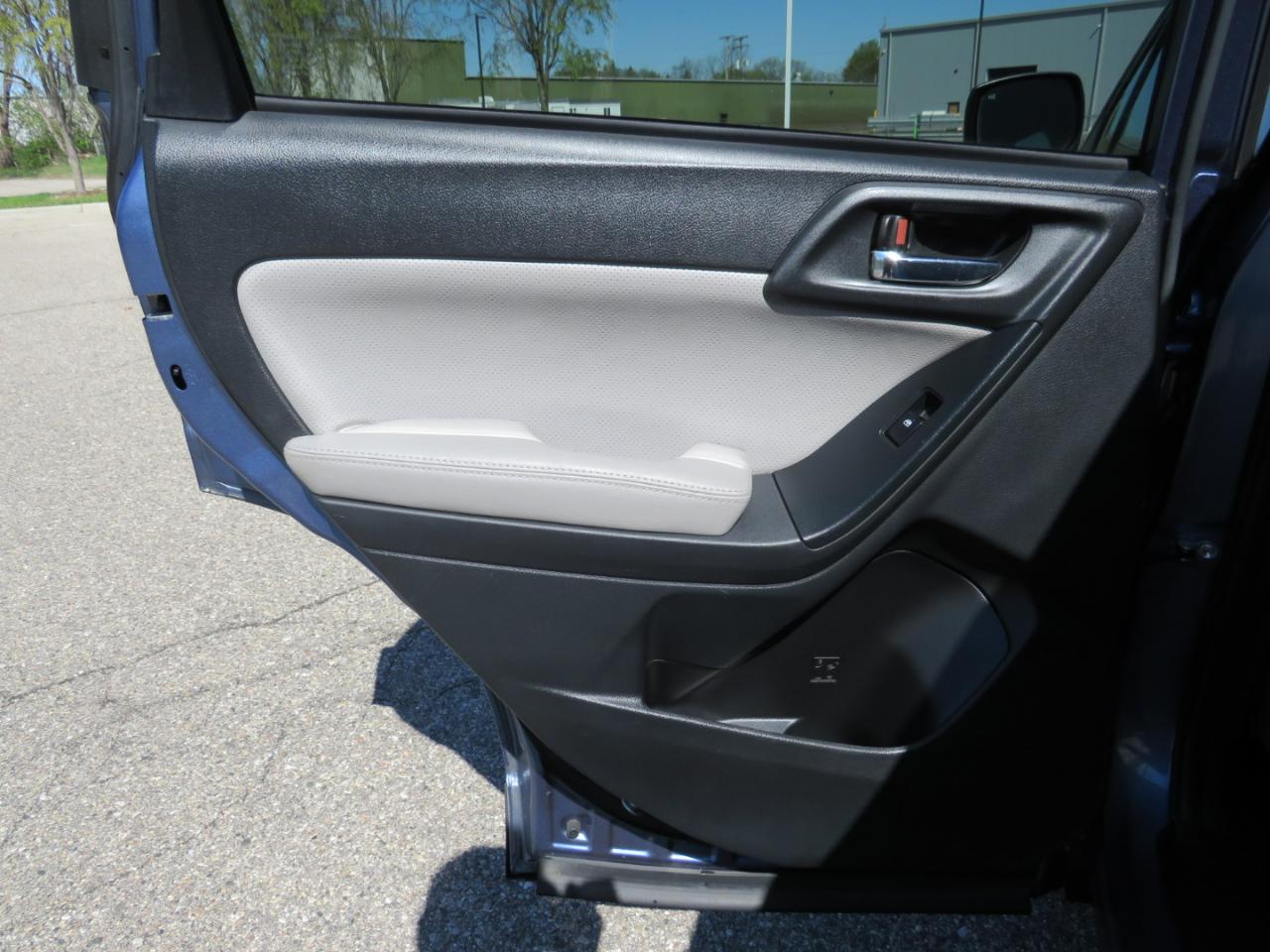 Subaru Forester 2.5i Limited 2015