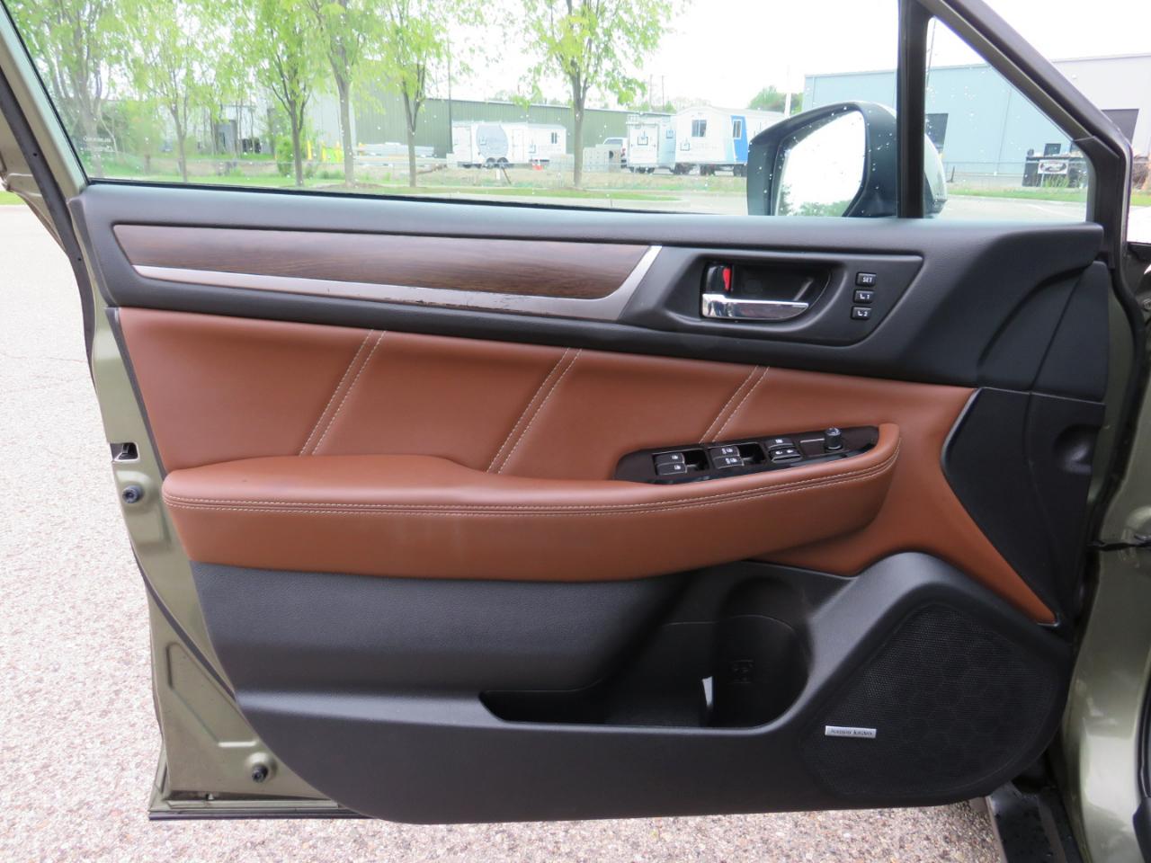 Subaru Outback 3.6R Touring 2017