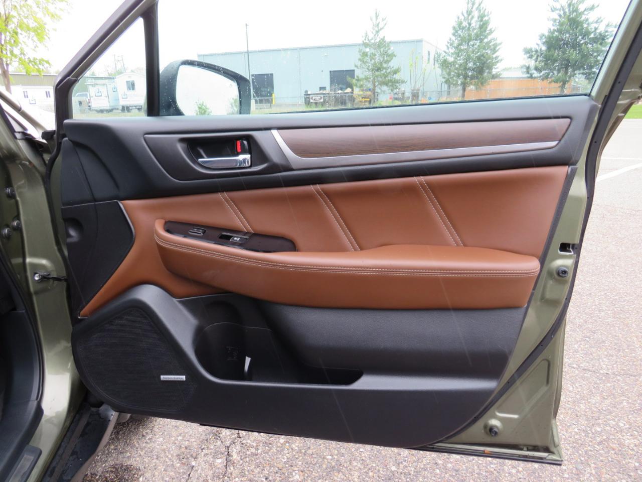 Subaru Outback 3.6R Touring 2017