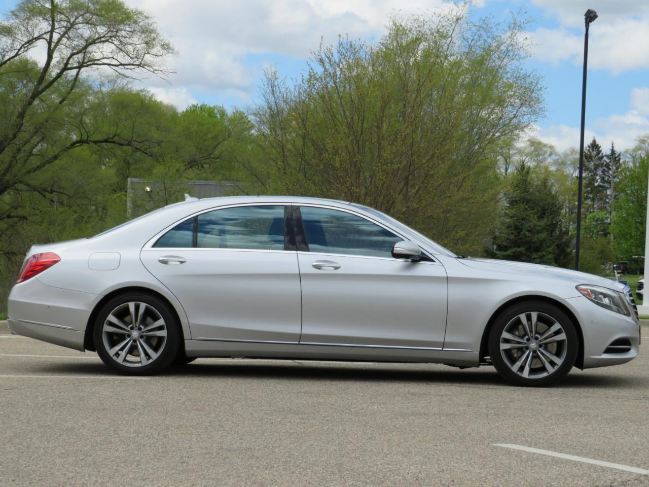 Mercedes-Benz S-Class S550 4MATIC 2015
