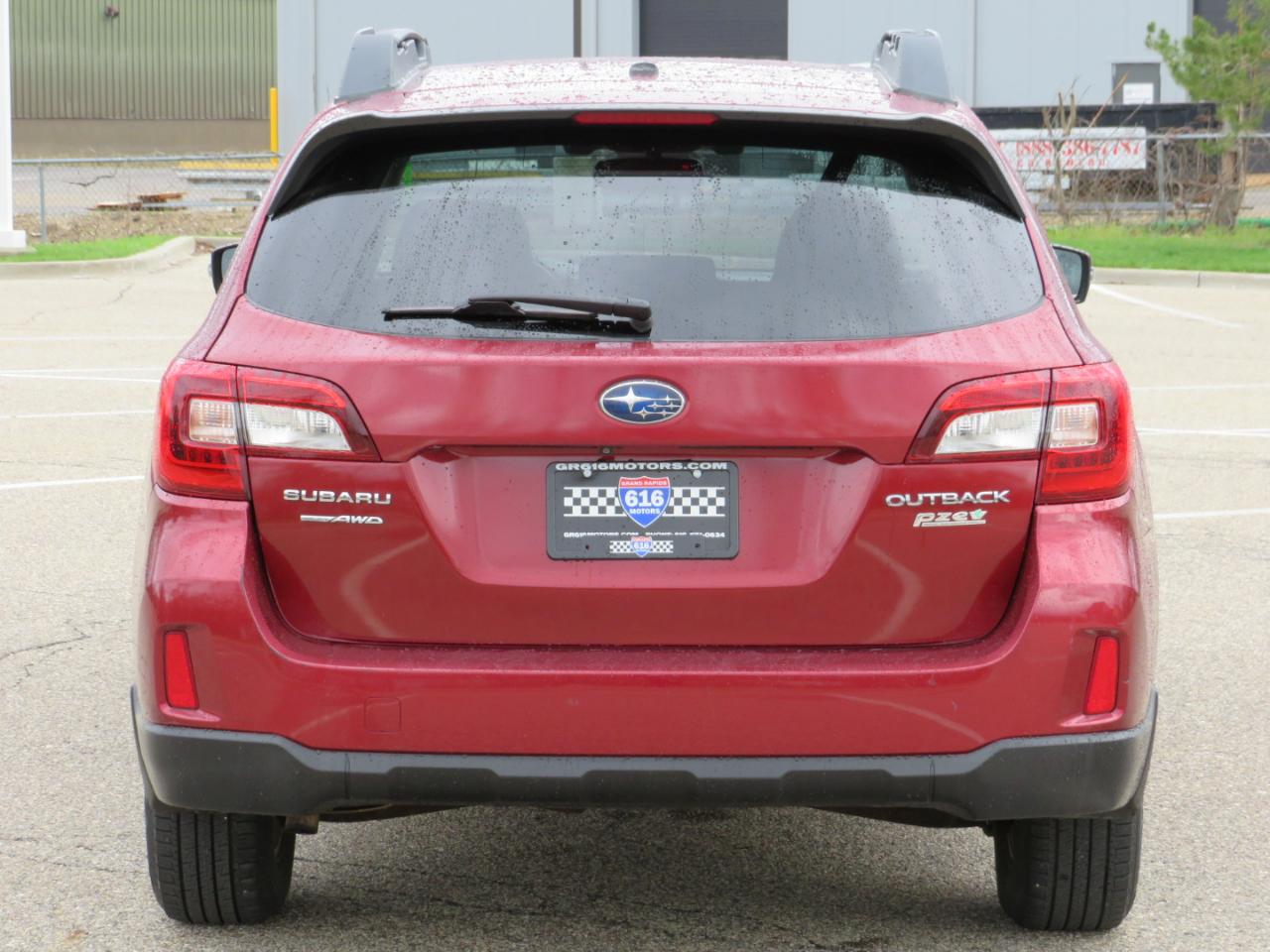 Subaru Outback 2.5i Premium 2015