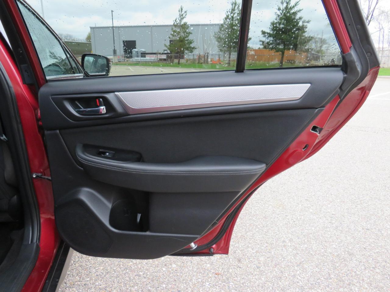 Subaru Outback 2.5i Premium 2015