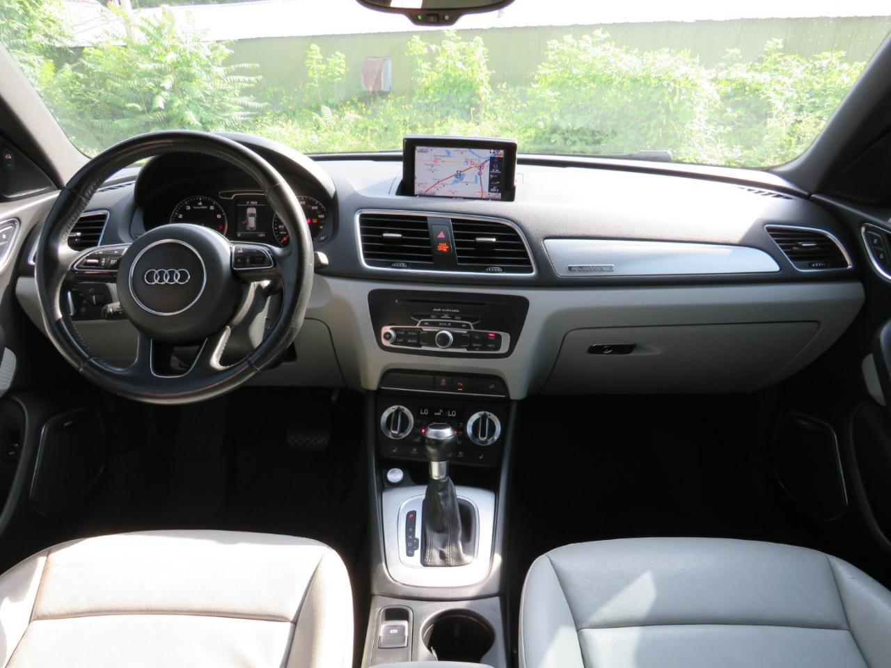 Audi Q3 Prestige quattro 2015