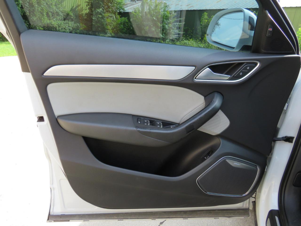 Audi Q3 Prestige quattro 2015