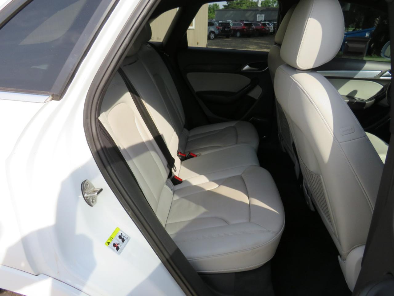 Audi Q3 Prestige quattro 2015