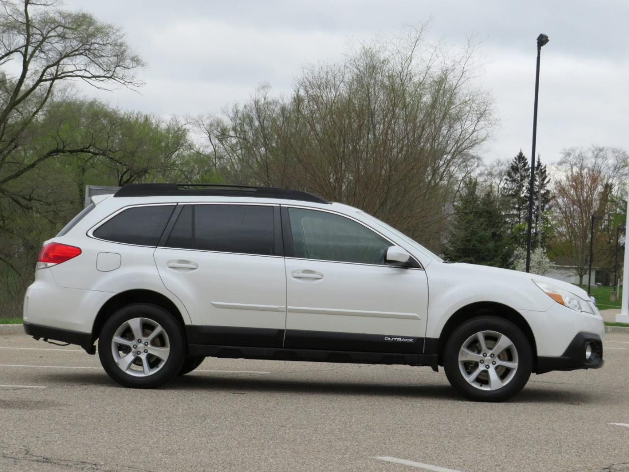 Subaru Outback 3.6R Limited 2014