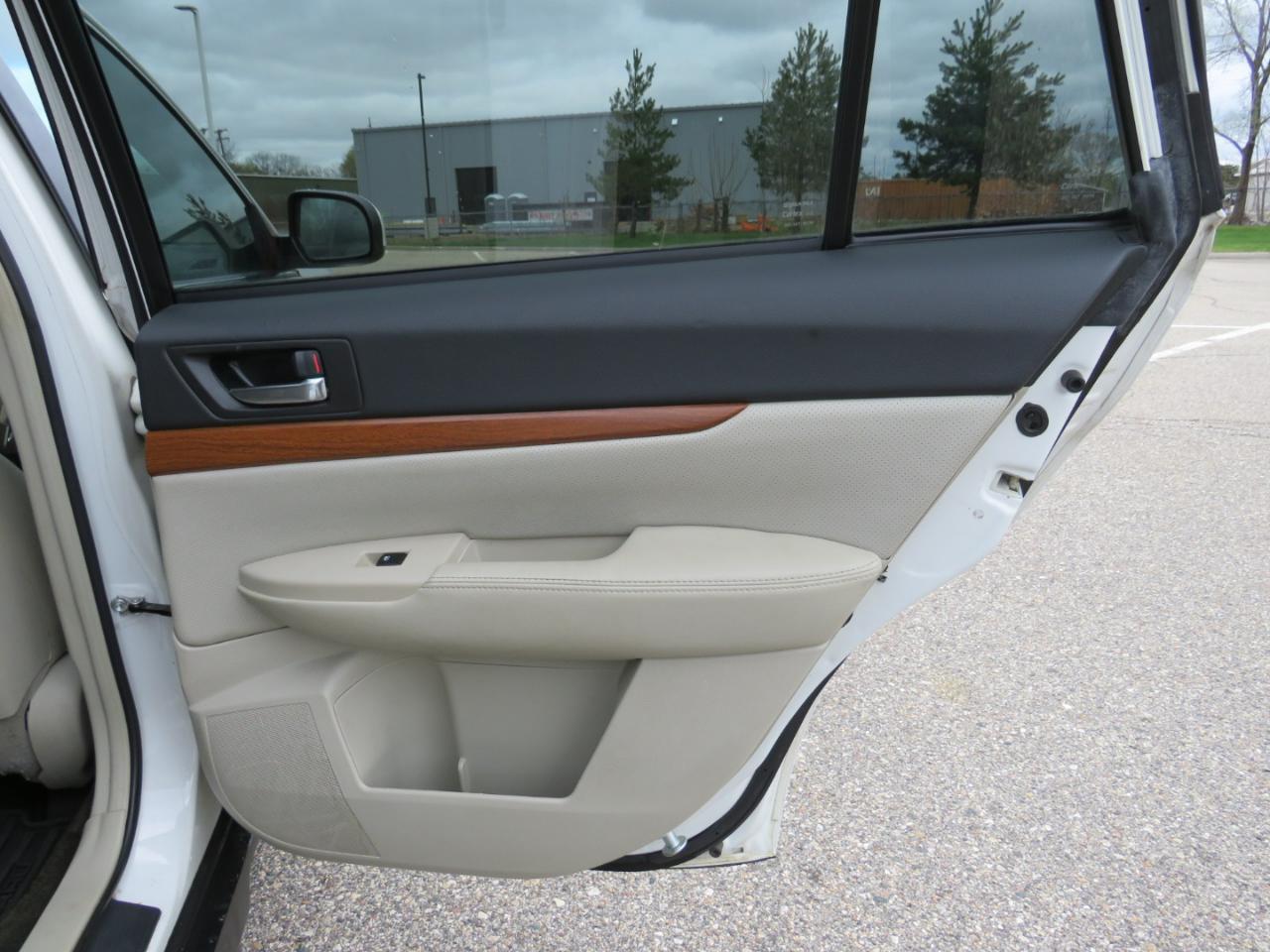 Subaru Outback 3.6R Limited 2014