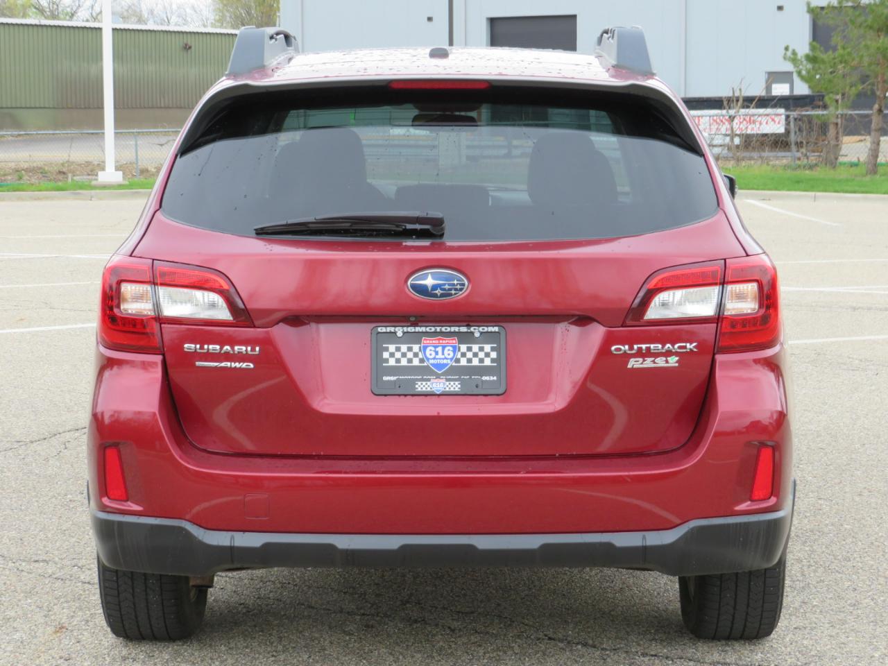 Subaru Outback 2.5i Limited 2015